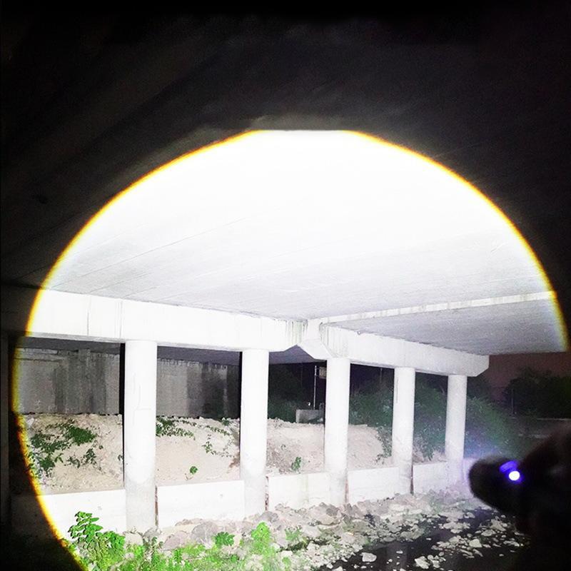 Teleskoopilise suumiga taskulamp – eriti ere LED-valgusti