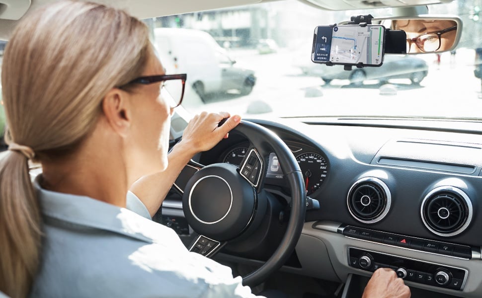 360 kraadi pöörlev autotelefoni hoidik