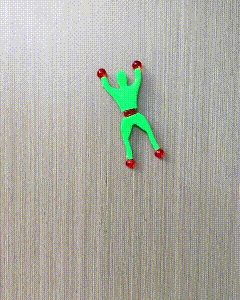 Seinale ronivad mehed