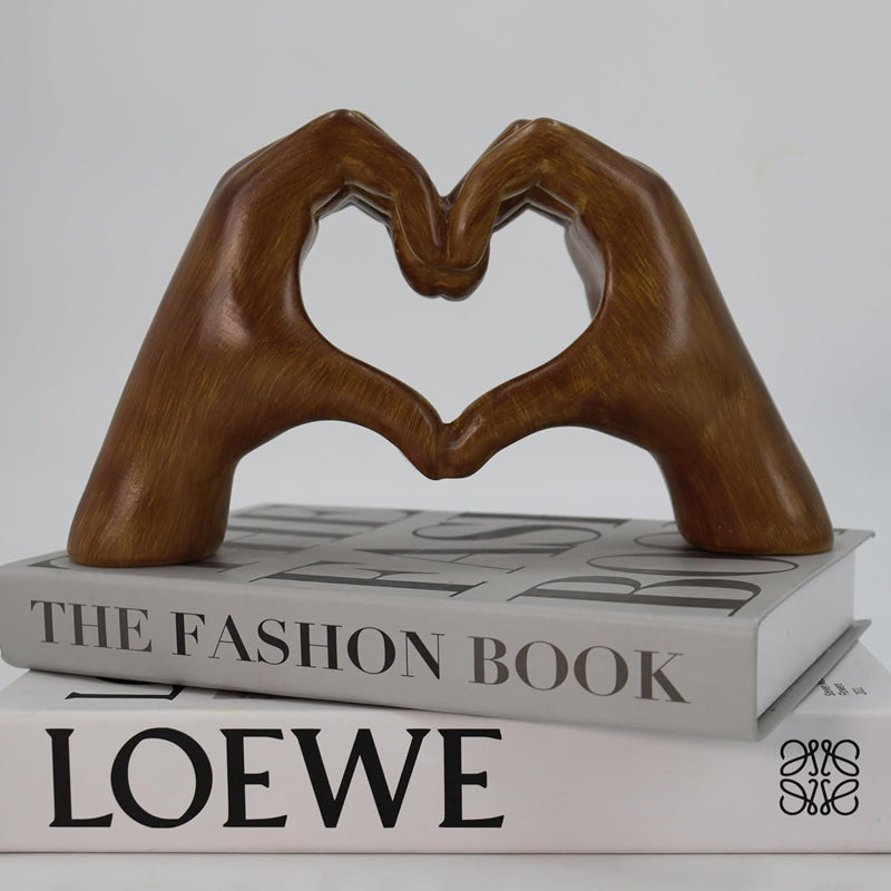 Südamekujuline statuett