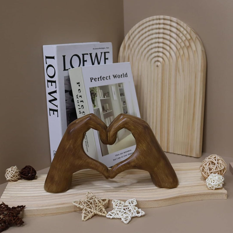 Südamekujuline statuett