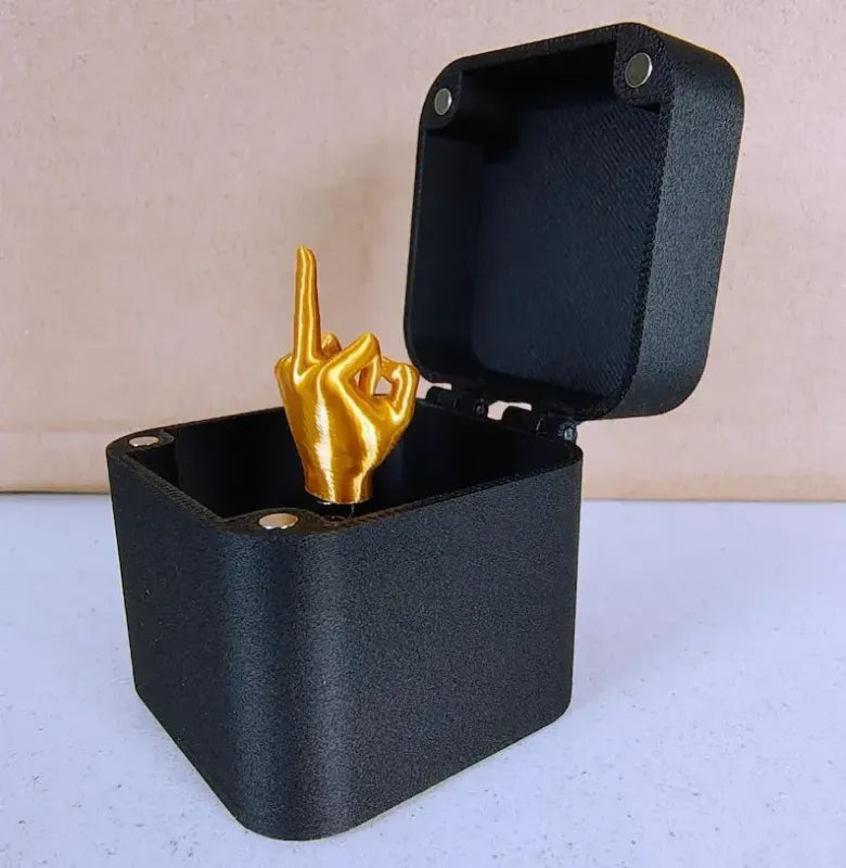 Naljakas nali karbis