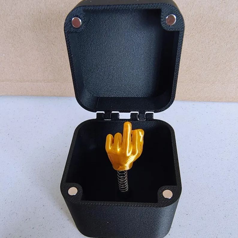 Naljakas nali karbis