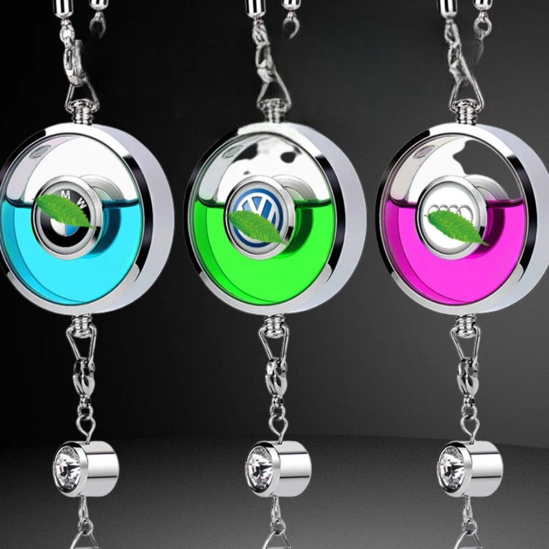 Luksuslik auto logoga õhukeemiatik