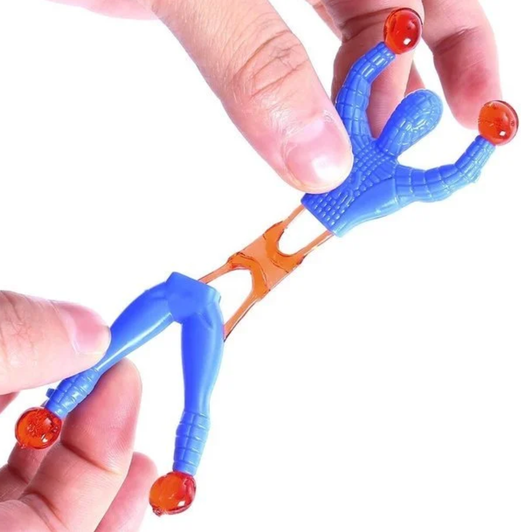 Seinale ronivad mehed