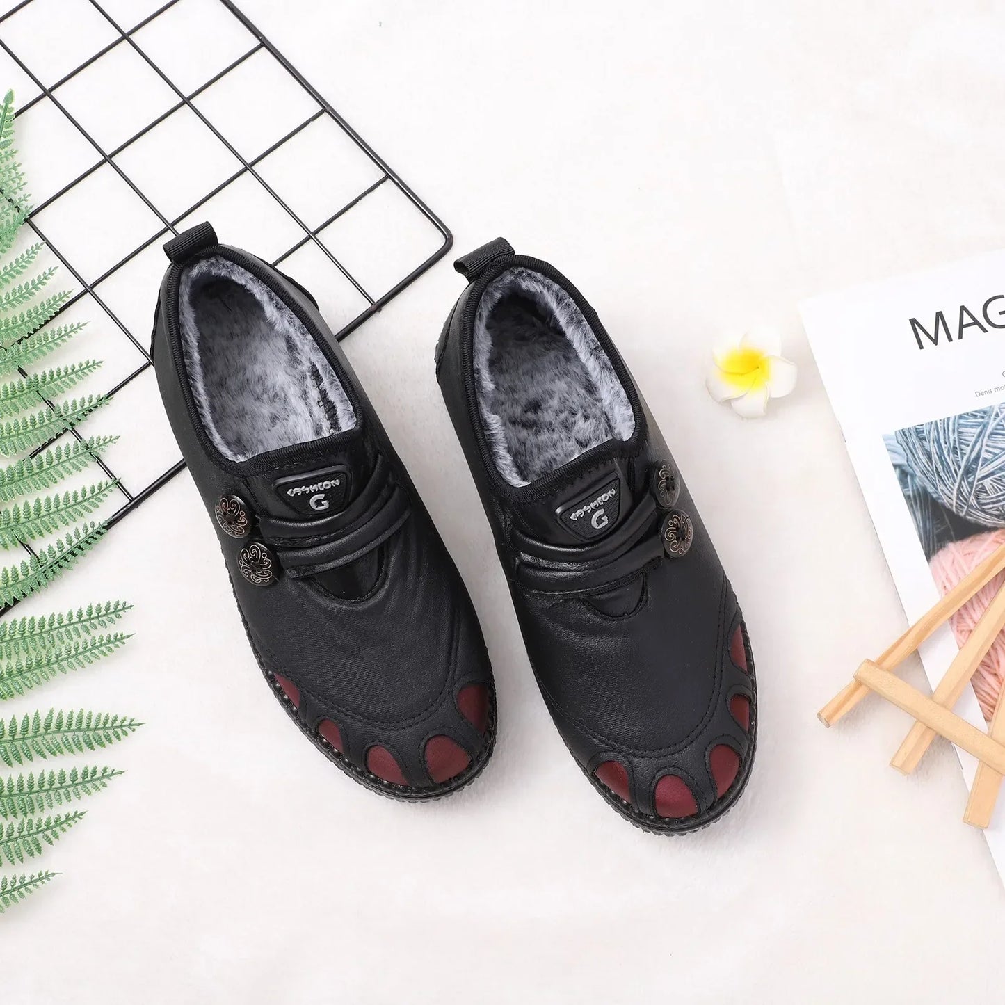 Otropedal paksud, soojad, lamedad kingad ehtsast nahast