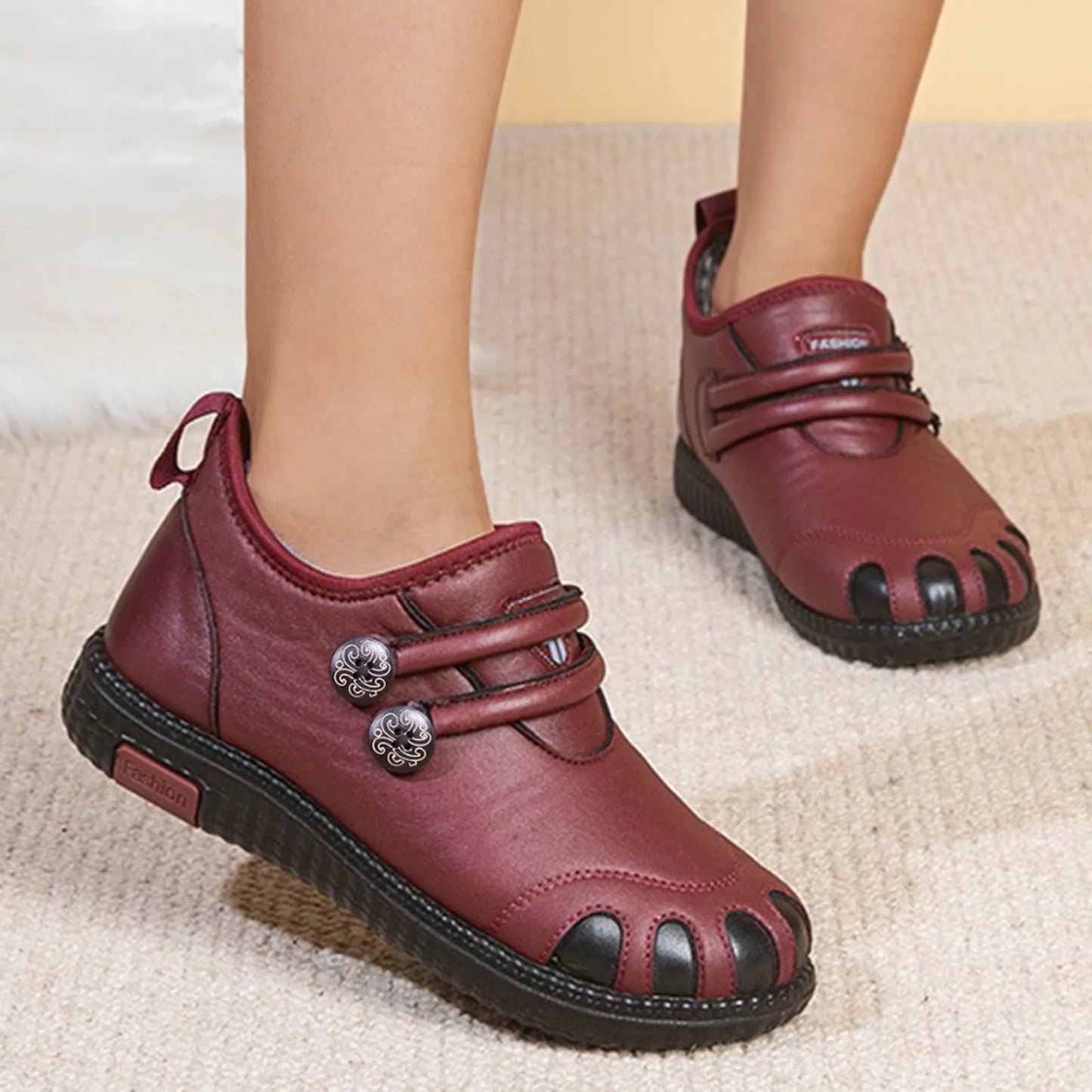 Otropedal paksud, soojad, lamedad kingad ehtsast nahast