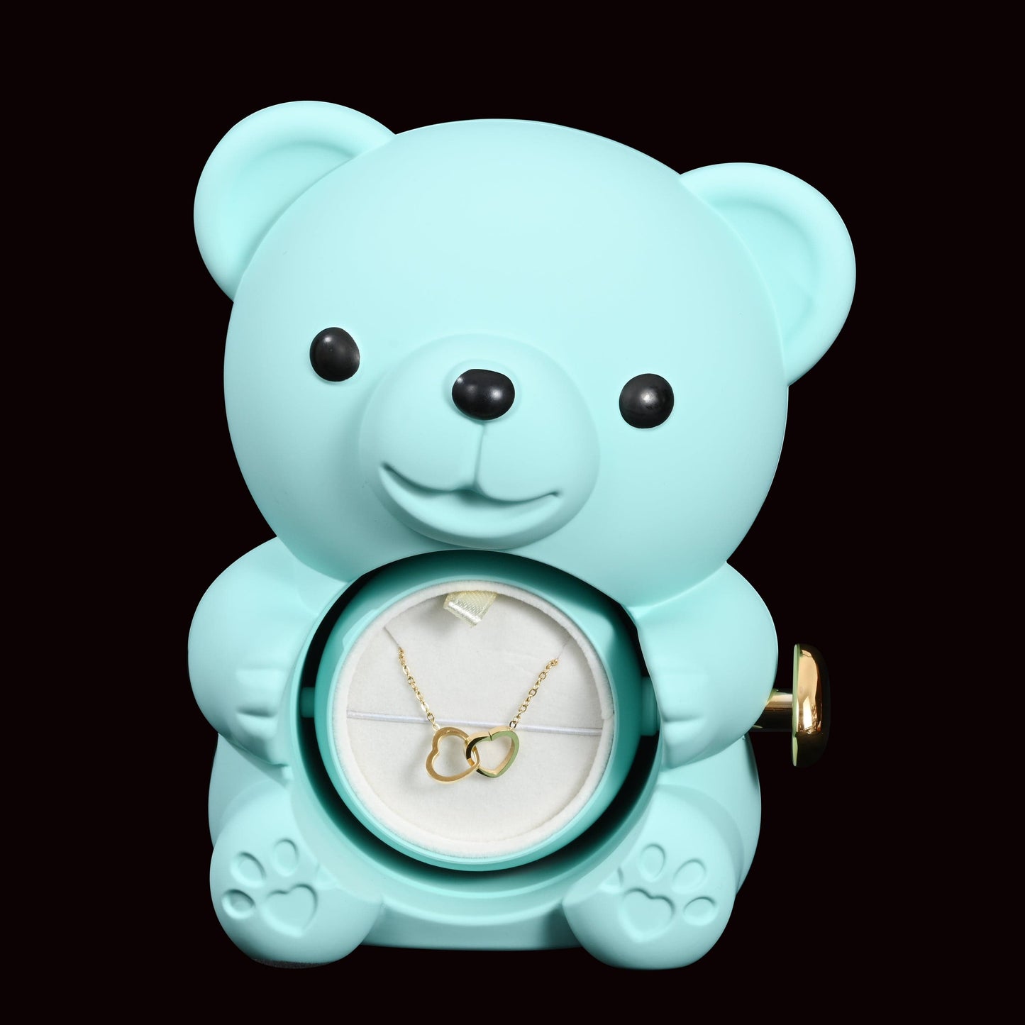 Igavene roos koos imelise kaelakeega