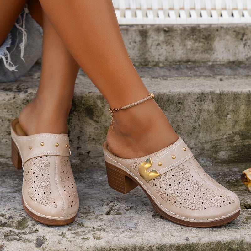 Naiste kinnised massiivsed sandaalid