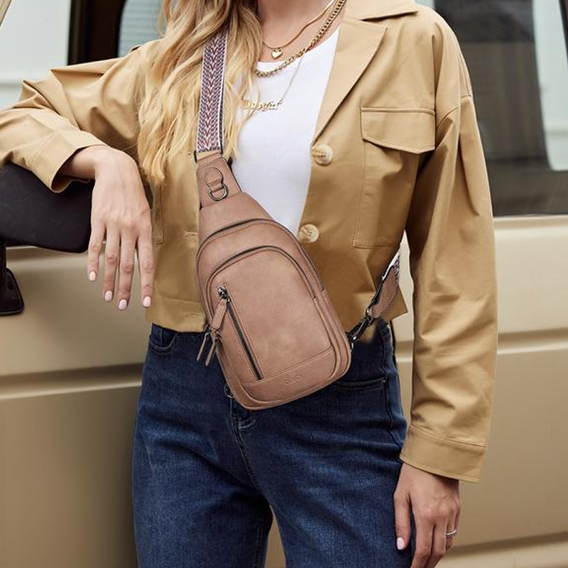 🎁 Naiste nahast õlakott